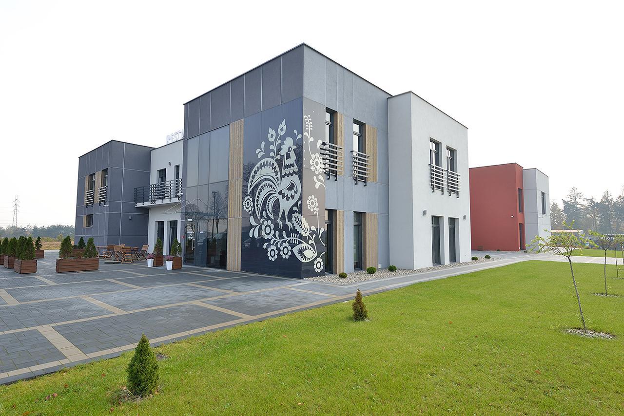 Nova Stodola Hotel Klomnice Exterior photo